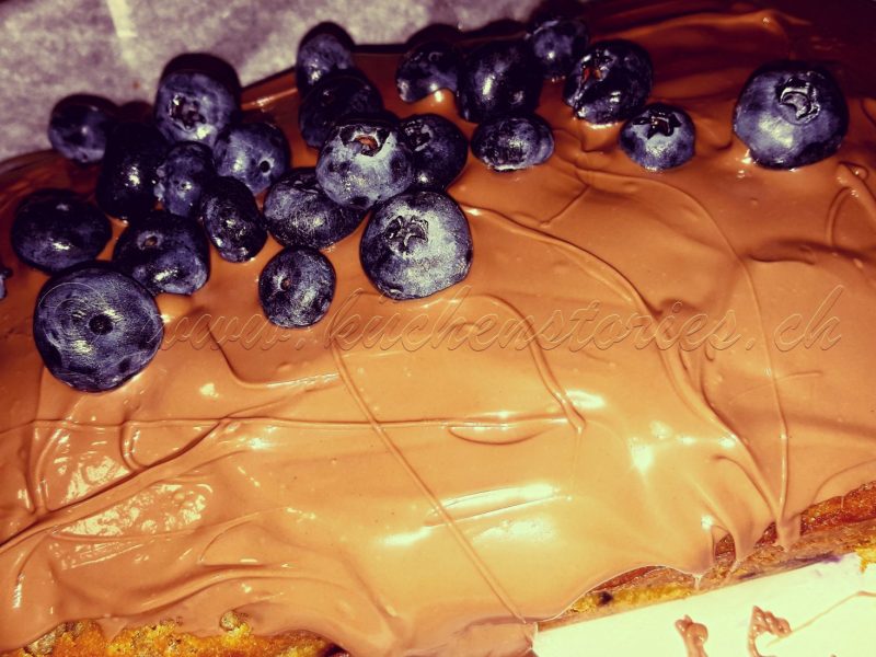 Heidelbeer-Cake