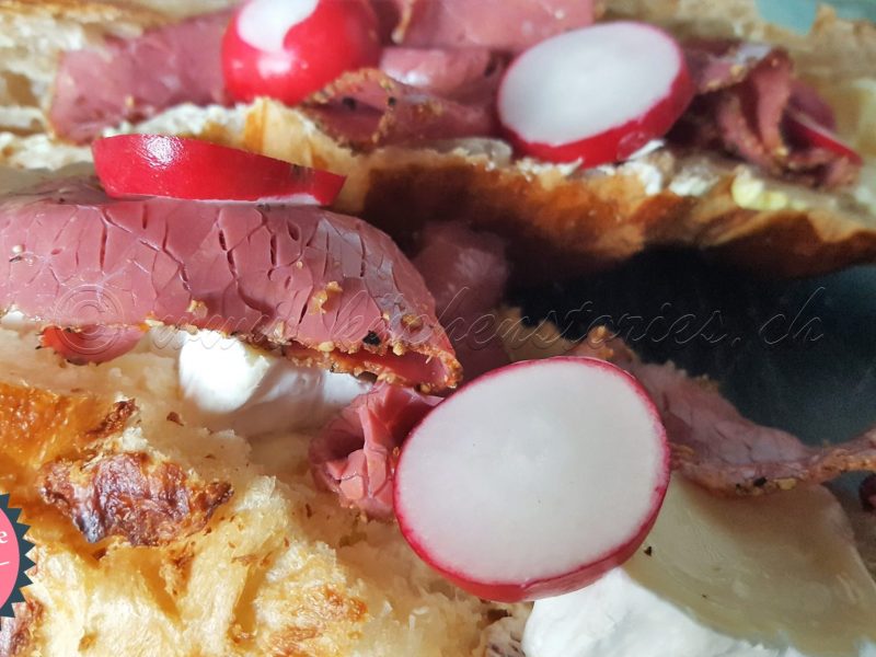 Frühstücksgipfel mit Pastrami